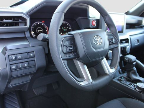 Used 2026 Toyota 4Runner TRD Off-Road AWD/4WD image 25