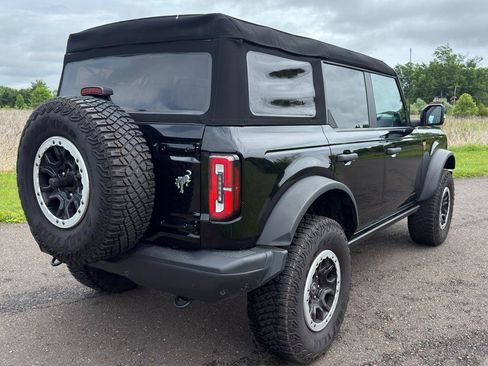 Used 2023 Ford Bronco Badlands w/ Sasquatch Package AWD/4WD image 9