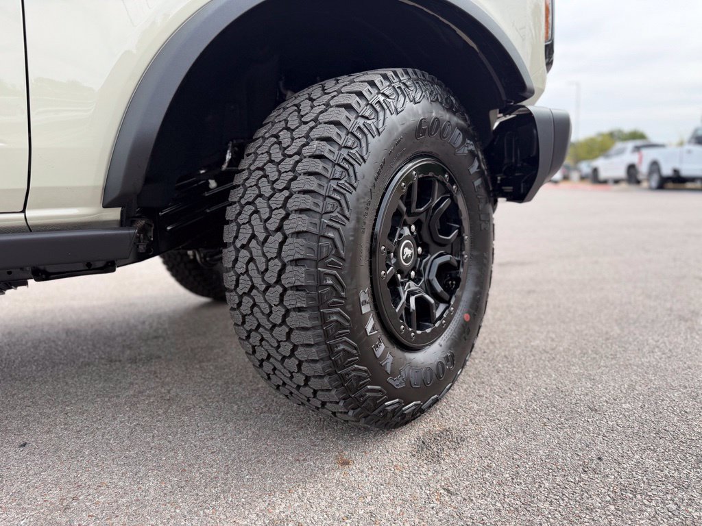 New 2026 Ford Bronco Big Bend w/ Black Diamond Package AWD/4WD image 8