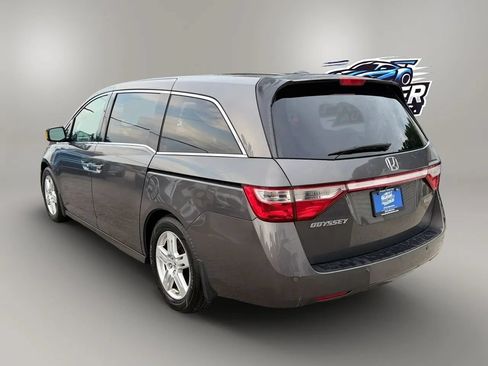 Used 2013 Honda Odyssey Touring Elite image 5