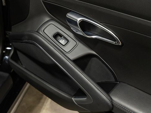 Used 2018 Porsche 911 Carrera image 44