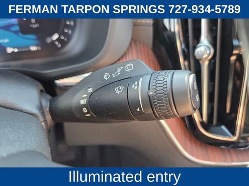 Certified 2023 Volvo XC60 B5 Ultimate w/ Protection Package Premier image 32