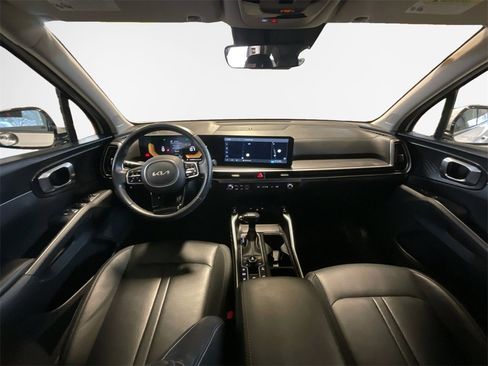 Certified 2024 Kia Sorento S w/ Panoramic Sunroof Package image 21