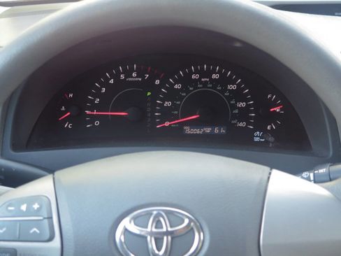 Used 2008 Toyota Camry LE FWD image 8