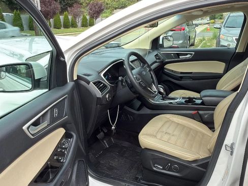 Used 2018 Ford Edge SEL w/ Equipment Group 201A image 23