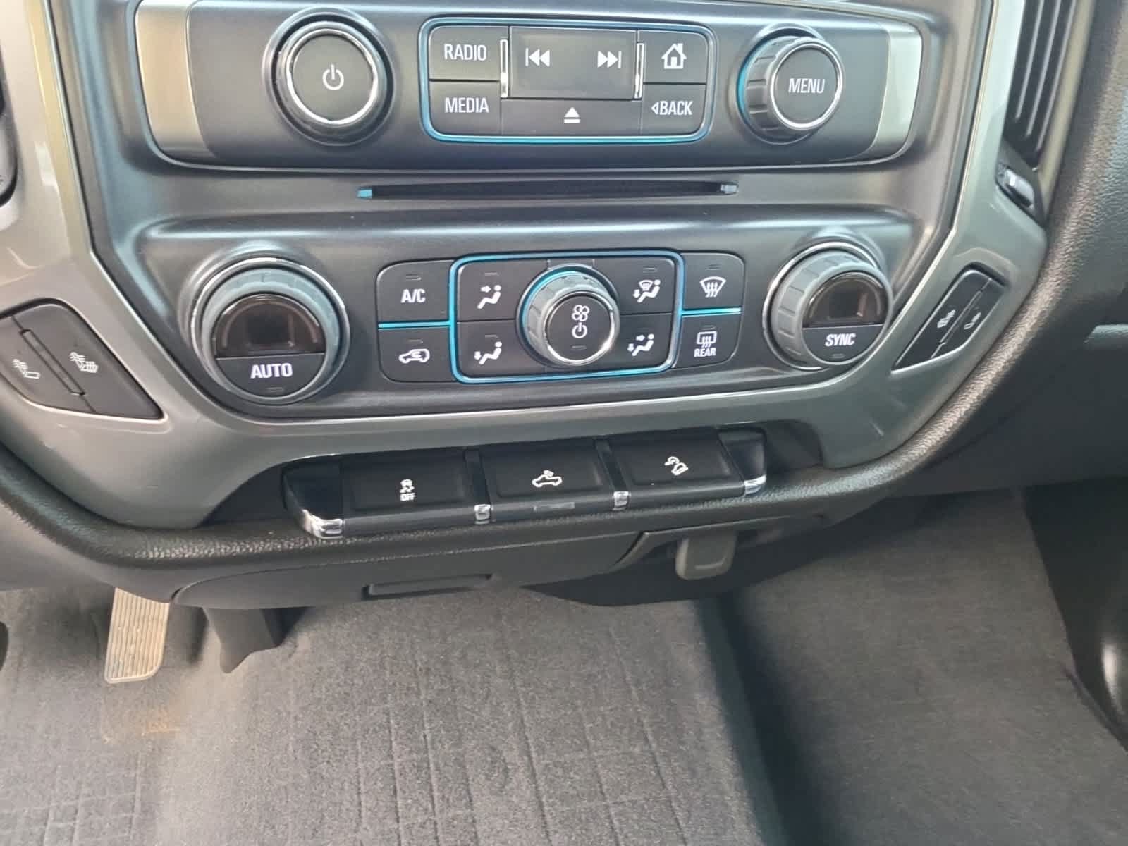 Used 2019 Chevrolet Silverado 2500 LT w/ LT Convenience Package AWD/4WD image 23