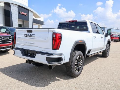 New 2026 GMC Sierra 2500 Denali Ultimate w/ Max Trailering Package AWD/4WD image 3