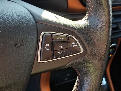 Used 2021 Ford EcoSport SE w/ SE Convenience Package image 23