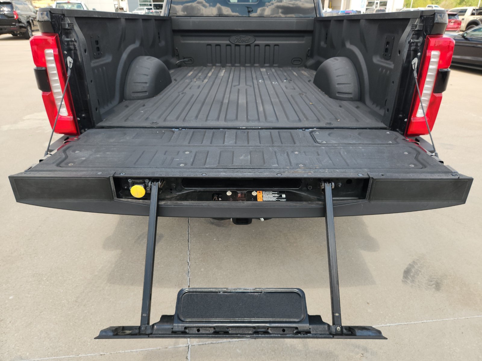 Certified 2024 Ford F350 Lariat w/ Lariat Ultimate Package AWD/4WD image 38
