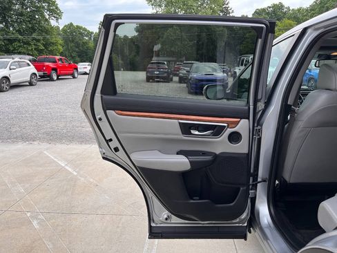 Used 2018 Honda CR-V EX-L image 16