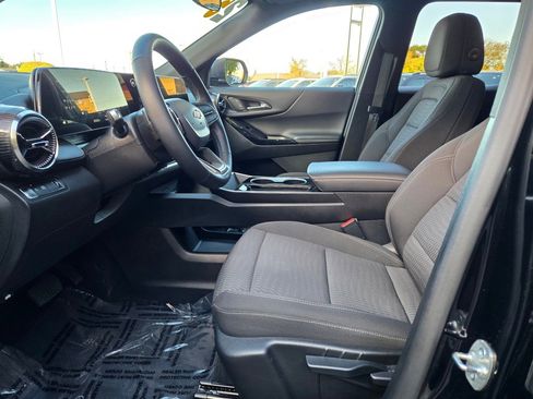 Used 2025 Chevrolet Equinox LT image 20