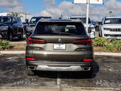 Used 2024 BMW X5 xDrive50e w/ Premium Package image 8