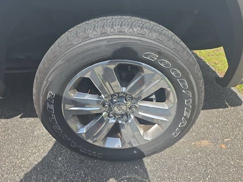 Used 2019 Ford F150 King Ranch w/ Equipment Group 601A Luxury AWD/4WD image 6