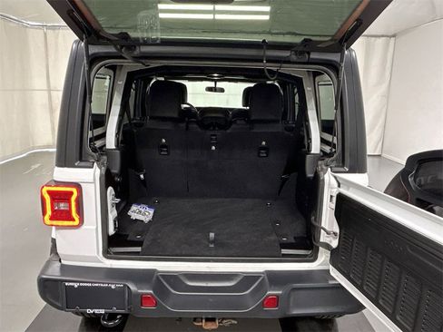 Used 2018 Jeep Wrangler Unlimited Sahara w/ Dual Top Group image 24