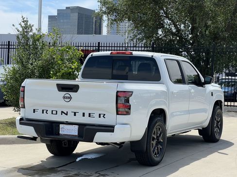 New 2026 Nissan Frontier SV RWD image 4