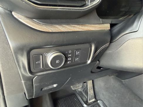 Used 2021 Ford Explorer Platinum AWD/4WD image 23