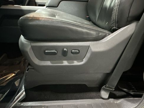 Used 2014 Ford F350 Lariat w/ Chrome Package image 13