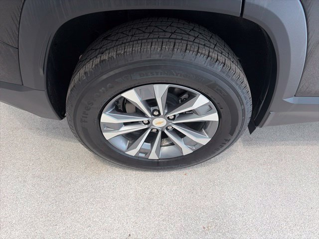 New 2027 Chevrolet Equinox LT w/ Convenience Package II FWD image 7