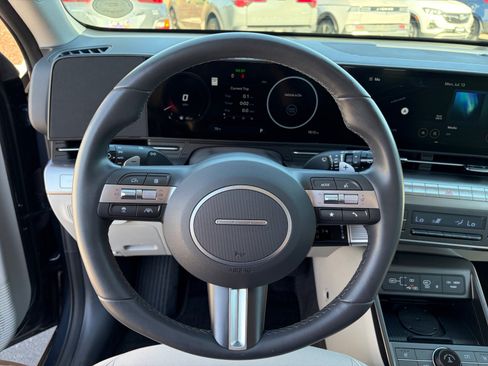 Used 2025 Hyundai Kona SEL AWD/4WD image 9