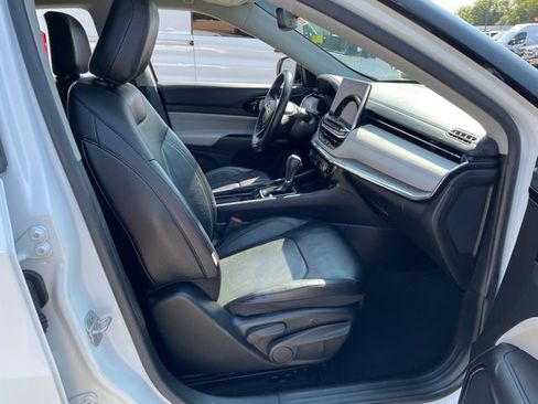 Used 2022 Jeep Compass Limited image 42