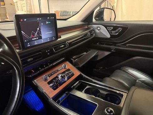 Used 2022 Lincoln Aviator Reserve w/ Equipment Group 201A image 21