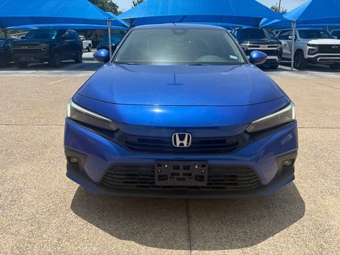 Used 2024 Honda Civic Touring image 2