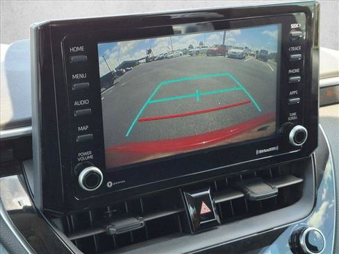 Used 2022 Toyota Corolla LE FWD image 13
