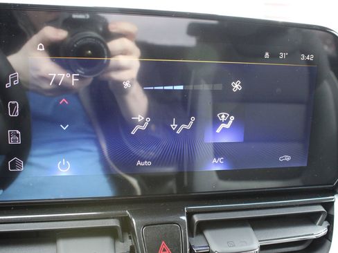 New 2026 Chevrolet TrailBlazer LT w/ Convenience Package image 36