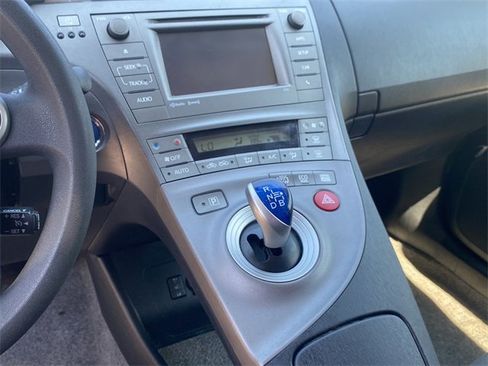 Used 2013 Toyota Prius Plug-In Hybrid image 27