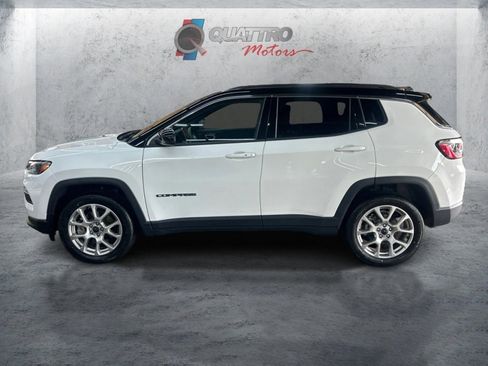 Used 2025 Jeep Compass Limited AWD/4WD image 2
