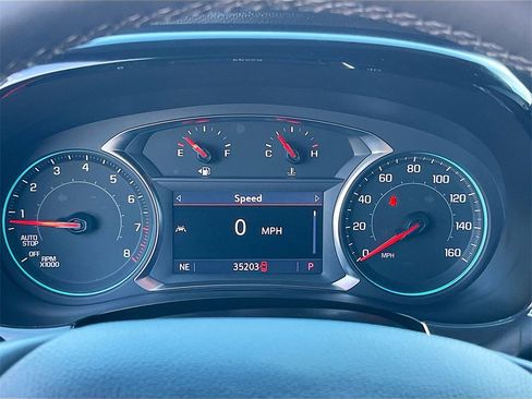 Used 2023 Chevrolet Traverse LT image 12