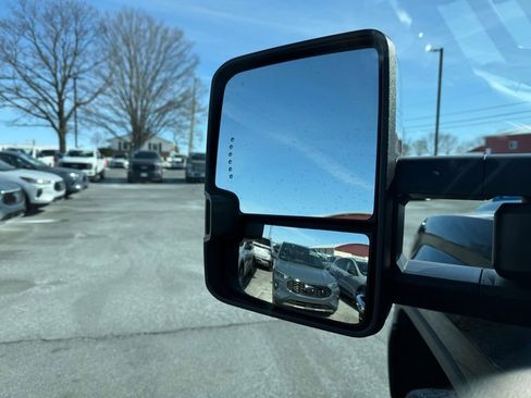 Used 2017 GMC Sierra 3500 Denali w/ Duramax Plus Package image 11