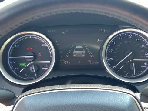 Used 2022 Toyota Camry XLE FWD image 34