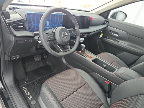 New 2026 Nissan Kicks SR FWD image 15