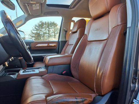 Used 2016 Toyota Tundra image 6