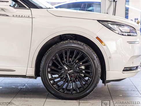 Used 2021 Lincoln Corsair Reserve w/ Equipment Group 201A image 10