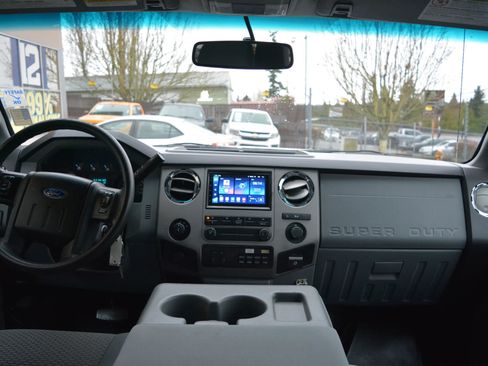 Used 2014 Ford F250 XLT w/ FX4 Off-Road Package image 19