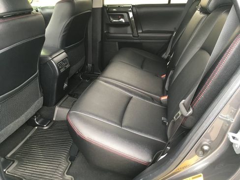 Used 2020 Toyota 4Runner Venture w/ Moonroof Package AWD/4WD image 26