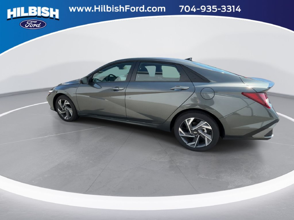 Used 2025 Hyundai Elantra Sport FWD image 5