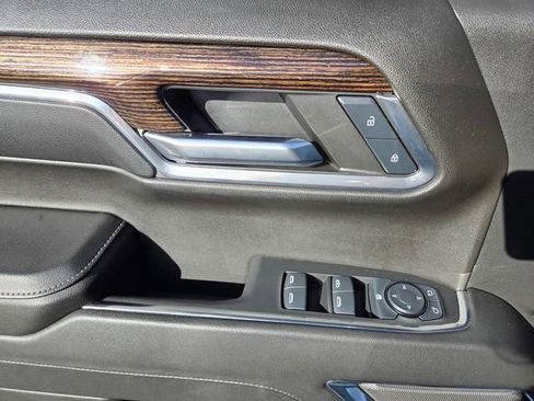 Used 2024 GMC Sierra 1500 Elevation image 17