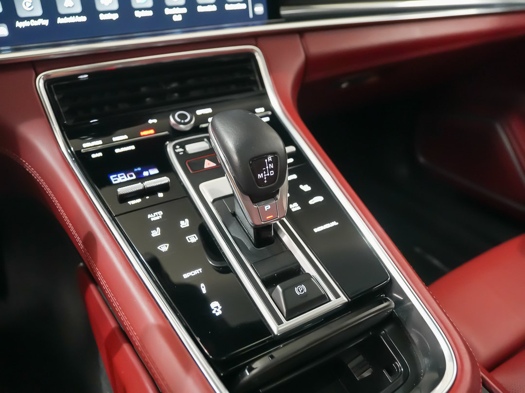 Certified 2023 Porsche Panamera 4 Platinum Edition AWD/4WD image 32