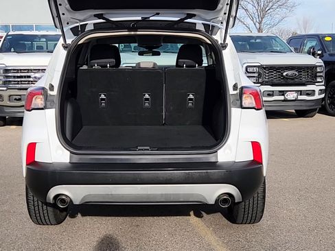 Used 2020 Ford Escape SE image 26