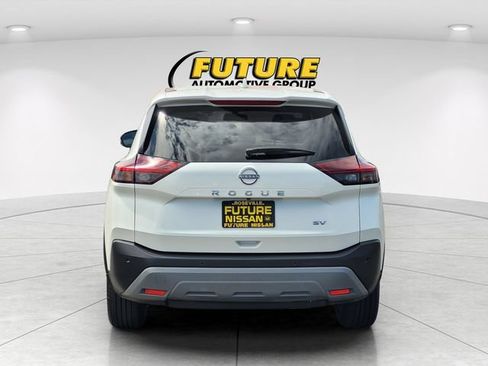 Certified 2023 Nissan Rogue SV FWD image 8