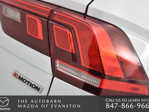 Used 2019 Volkswagen Tiguan SE w/ Panoramic Sunroof Package image 36