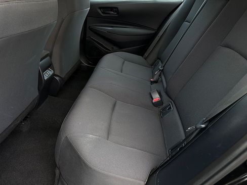 Used 2025 Toyota Corolla LE FWD image 10