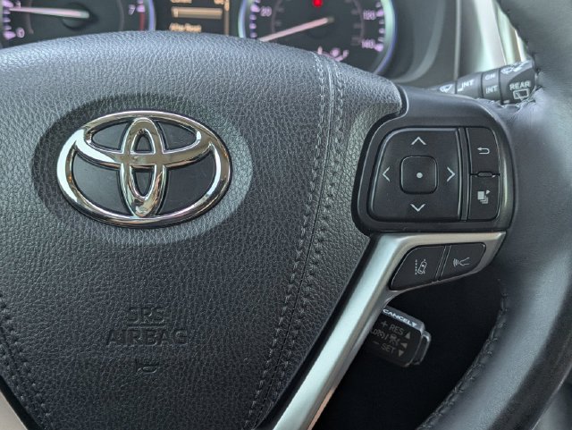 Used 2019 Toyota Highlander Limited AWD/4WD image 20