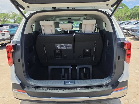 New 2026 Kia Carnival SX FWD image 10