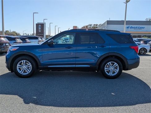 Certified 2021 Ford Explorer XLT w/ Equipment Group 202A image 7