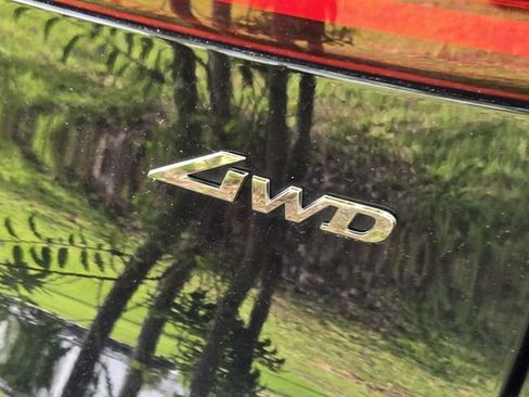 Used 2024 Genesis GV70 2.5T AWD/4WD image 9