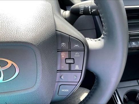 Used 2024 Toyota Prius LE image 17